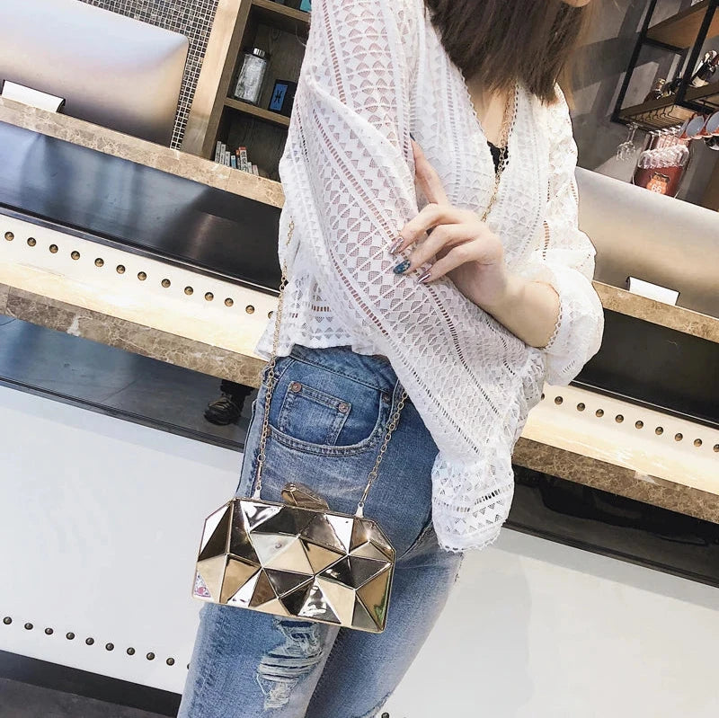 Bolsa Feminina Geométrica de Metal – Clutch para Festas e Eventos