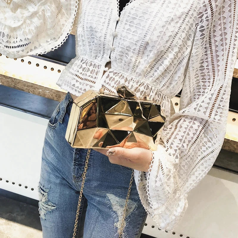 Bolsa Feminina Geométrica de Metal – Clutch para Festas e Eventos