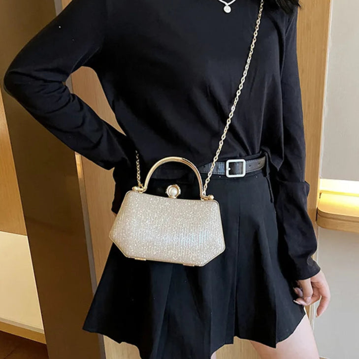 Bolsa de Luxo – Clutch Brilhante com Alça de Corrente