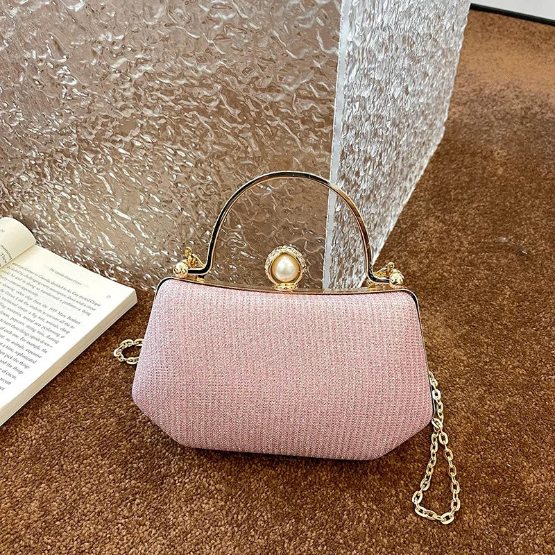 Bolsa de Luxo – Clutch Brilhante com Alça de Corrente
