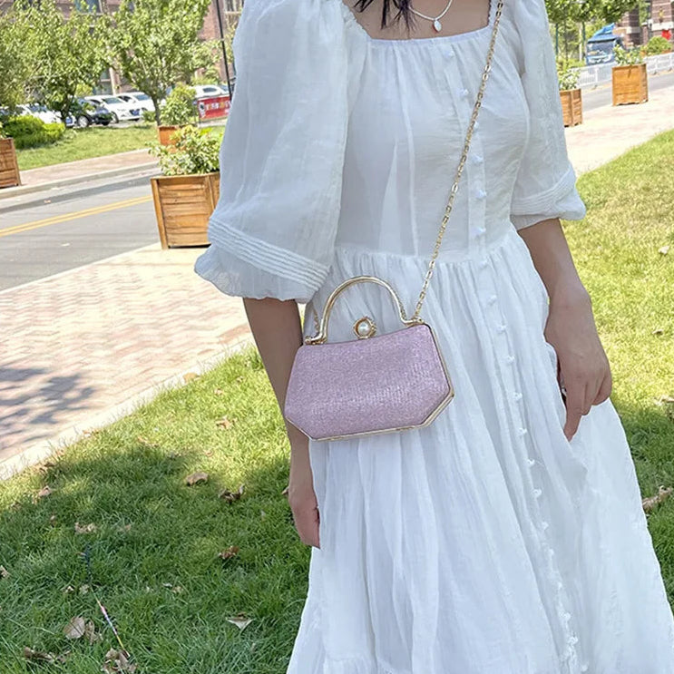 Bolsa de Luxo – Clutch Brilhante com Alça de Corrente