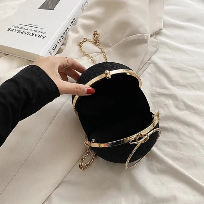 Clutch Redonda com 2 Alças – Bolsa de Tecido Brilhoso com Detalhes Metálicos