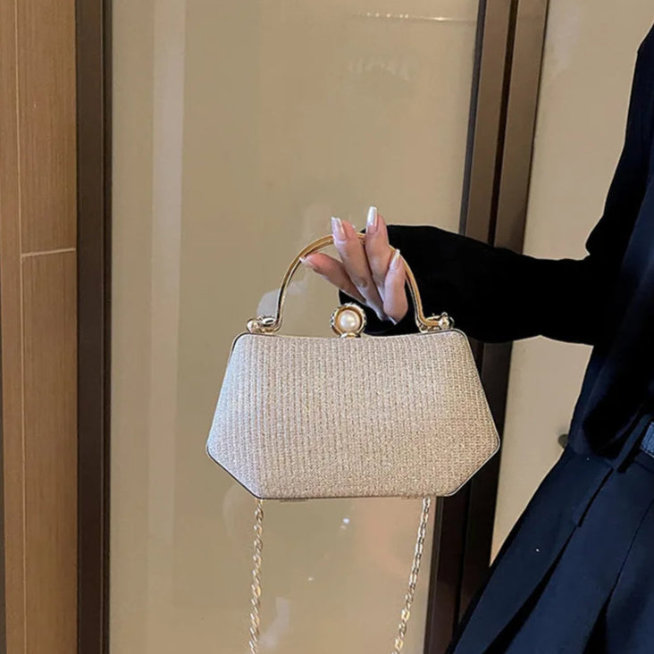 Bolsa de Luxo – Clutch Brilhante com Alça de Corrente