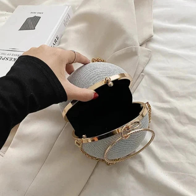 Clutch Redonda com 2 Alças – Bolsa de Tecido Brilhoso com Detalhes Metálicos